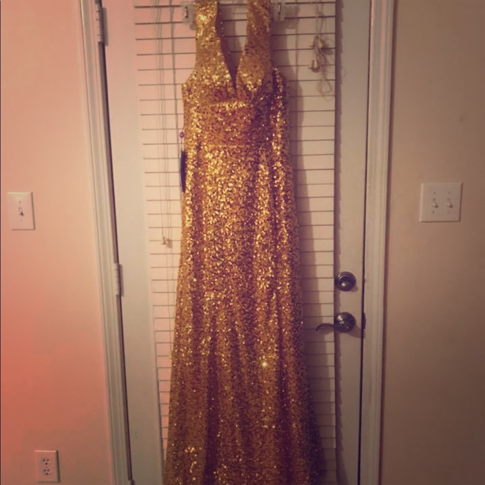 Gorgeous dress